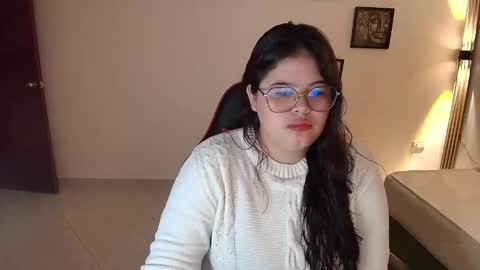  N I N A online show from November 11, 2025, 12:05 pm