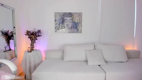    online show from February 20, 2025, 12:47 pm