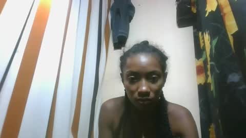 ninaeaa online show from November 18, 2025, 6:51 am