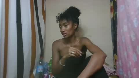 ninaeaa online show from December 15, 2025, 6:01 pm