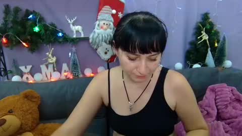 ninaflawlees online show from December 4, 2024, 12:30 am