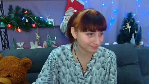 ninaflawlees online show from December 9, 2024, 7:18 pm