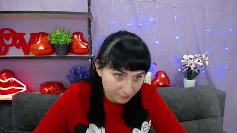 ninaflawlees online show from March 6, 2025, 12:10 am