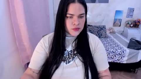 NinaFuentes online show from January 15, 2026, 2:16 am
