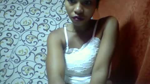 Snapshot of ninah9794 chatting on December 15, 2025, 9:35 am Ninah9794 online show from December 15, 2025, 9:35 am