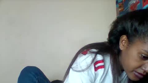 ninah_rise online show from December 15, 2025, 7:34 am