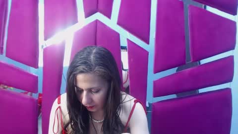 Snapshot of ninahot_ chatting on March 1, 2025, 9:07 am Nina online show from March 1, 2025, 9:07 am