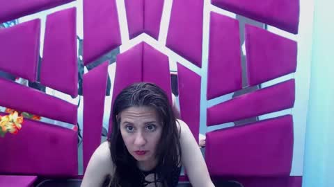 Snapshot of ninahot_ chatting on March 7, 2025, 11:07 am Nina online show from March 7, 2025, 11:07 am