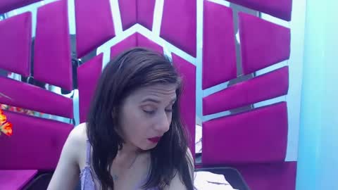 Snapshot of ninahot_ chatting on March 12, 2025, 3:02 am Nina online show from March 12, 2025, 3:02 am