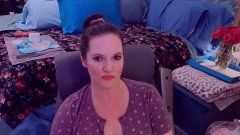 Nina Jaymes online show from October 3, 2025, 11:24 pm