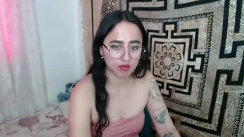 N I N A online show from December 23, 2024, 1:56 pm