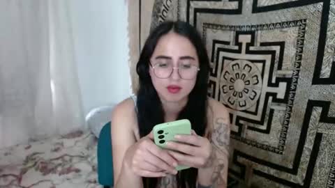 N I N A online show from February 12, 2025, 3:16 pm