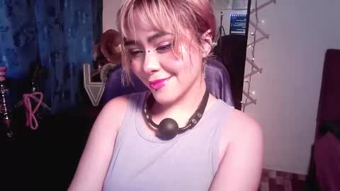 NIina Mon online show from October 1, 2025, 4:24 pm