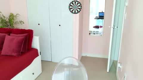 NinaOneil online show from December 7, 2024, 10:06 pm