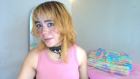 Nina online show from November 22, 2025, 11:31 am