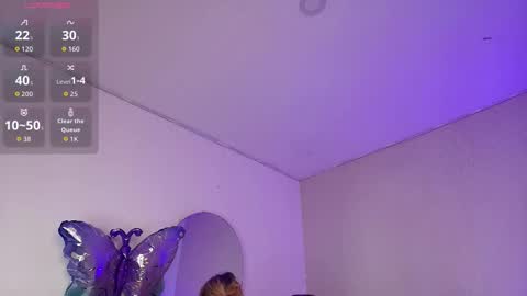 Nina online show from January 17, 2026, 11:37 am