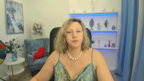 Snapshot of ninastarle chatting on April 18, 2026, 11:36 am ninastarle online show from April 18, 2026, 11:36 am