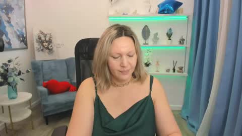 Snapshot of ninastarle chatting on April 23, 2026, 5:08 am ninastarle online show from April 23, 2026, 5:08 am