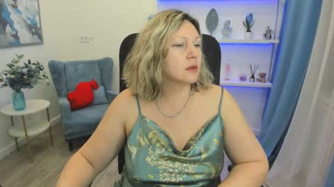 Snapshot of ninastarle chatting on May 10, 2026, 4:39 am ninastarle online show from May 10, 2026, 4:39 am
