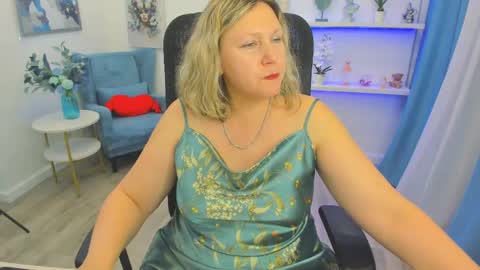 Snapshot of ninastarle chatting on May 13, 2026, 11:29 am ninastarle online show from May 13, 2026, 11:29 am
