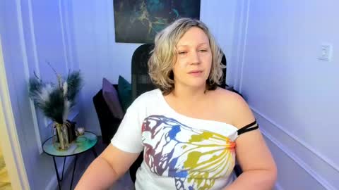 Snapshot of ninastarle chatting on May 20, 2026, 4:51 am ninastarle online show from May 20, 2026, 4:51 am