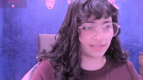 Nina online show from October 21, 2025, 4:30 pm