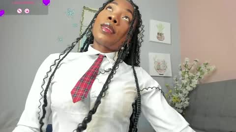 Snapshot of nini_martinii chatting on February 1, 2025, 3:07 pm NINI online show from February 1, 2025, 3:07 pm