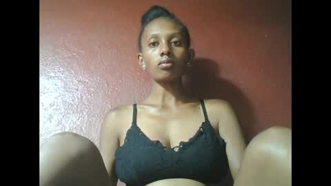 ninie246746 online show from January 20, 2025, 4:54 am