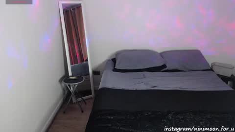 Snapshot of ninimoon chatting on December 23, 2024, 5:49 am Ninimoon online show from December 23, 2024, 5:49 am