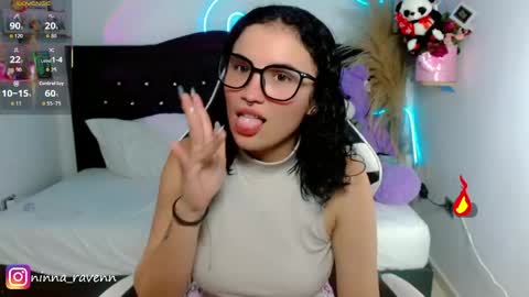 Snapshot of ninna_raven chatting on April 30, 2026, 10:36 pm Ninna online show from April 30, 2026, 10:36 pm