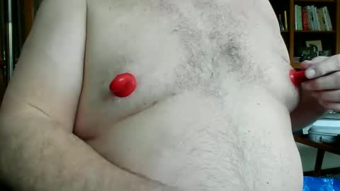 Snapshot of nip_fun_bear chatting on February 19, 2025, 8:41 pm Nip Fun Bear online show from February 19, 2025, 8:41 pm