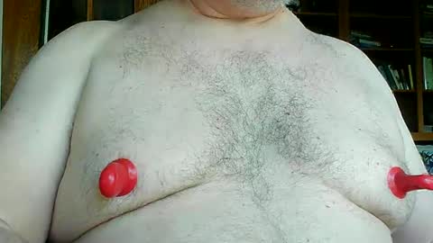 Snapshot of nip_fun_bear chatting on March 10, 2025, 10:45 pm Nip Fun Bear online show from March 10, 2025, 10:45 pm