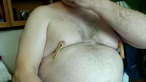 Snapshot of nip_fun_bear chatting on November 15, 2025, 7:10 pm Nip Fun Bear online show from November 15, 2025, 7:10 pm