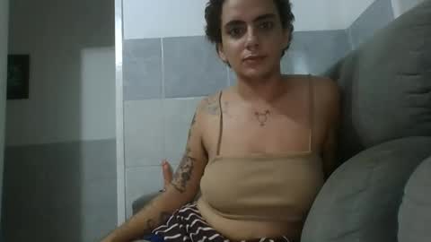 niquetheclown online show from April 17, 2026, 12:13 am