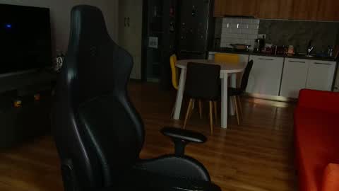 nitroshade online show from January 5, 2025, 2:06 am