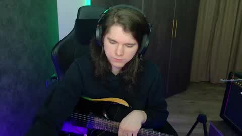 nitroshade online show from January 25, 2025, 2:15 am