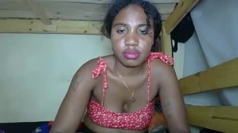 Snapshot of njarinisitraka chatting on November 15, 2025, 6:37 pm njarinisitraka online show from November 15, 2025, 6:37 pm