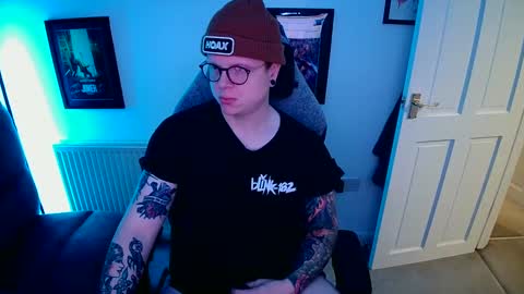 Snapshot of nlrb93 chatting on December 17, 2024, 7:37 pm BNate93 online show from December 17, 2024, 7:37 pm