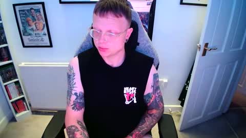 Snapshot of nlrb93 chatting on September 14, 2025, 8:41 pm BNate93 online show from September 14, 2025, 8:41 pm