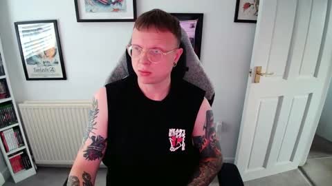 Snapshot of nlrb93 chatting on September 21, 2025, 1:24 pm BNate93 online show from September 21, 2025, 1:24 pm