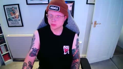 Snapshot of nlrb93 chatting on November 8, 2025, 3:12 pm BNate93 online show from November 8, 2025, 3:12 pm