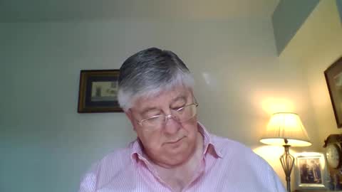 Snapshot of nn69uk chatting on October 10, 2025, 11:42 am NN69UK online show from October 10, 2025, 11:42 am