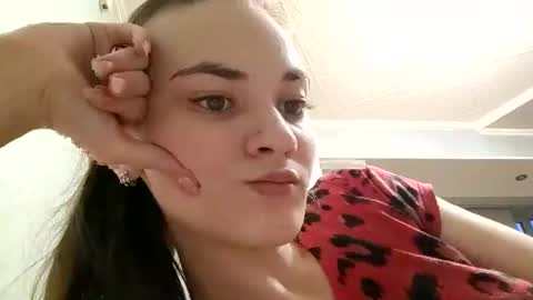 nniicckk2211 online show from January 12, 2025, 1:48 pm