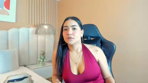 Snapshot of noa_moon chatting on November 30, 2025, 2:59 am Noa online show from November 30, 2025, 2:59 am