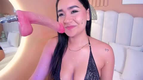 Noa online show from March 28, 2026, 12:10 am