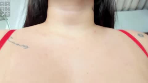 noa_perez9 online show from December 19, 2024, 11:14 pm