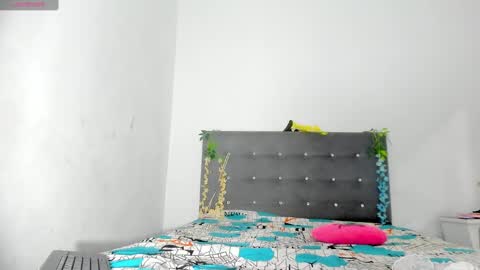 Snapshot of noabrowm chatting on September 18, 2025, 10:34 pm noah online show from September 18, 2025, 10:34 pm