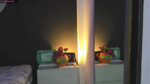 Noah  online show from December 3, 2025, 3:36 am