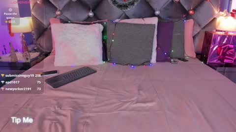 Sara  online show from December 6, 2024, 6:59 am