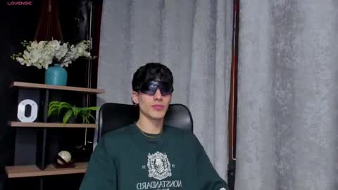 Snapshot of noah_brigth chatting on February 15, 2025, 7:06 pm Noah Brigth online show from February 15, 2025, 7:06 pm